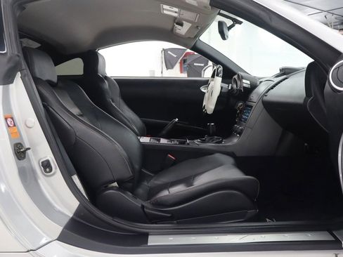 Used 2003 Nissan 350Z Touring RWD image 34