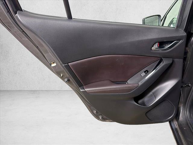 Used 2018 MAZDA MAZDA3 Grand Touring FWD image 22