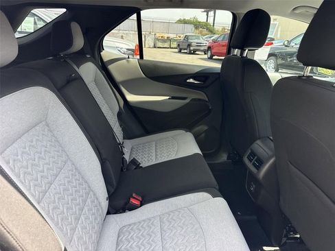 Used 2022 Chevrolet Equinox LT FWD image 24