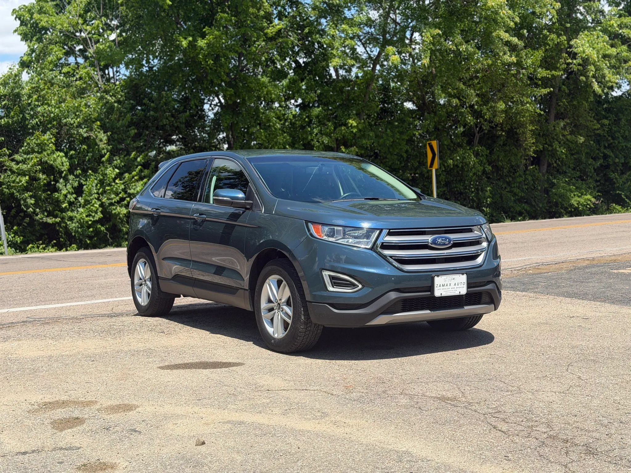Used 2016 Ford Edge SEL w/ Equipment Group 201A AWD/4WD image 9