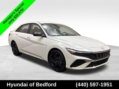 Certified 2026 Hyundai Elantra Sport FWD image 3