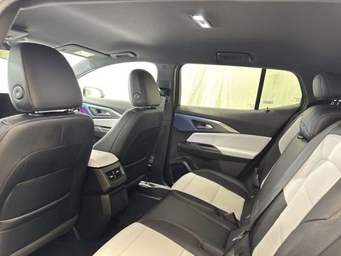 Certified 2025 Chevrolet Equinox EV LT FWD image 13