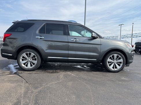 Used 2018 Ford Explorer Limited image 4
