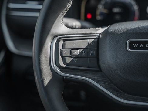 Used 2024 Jeep Wagoneer L Series III w/ Flexible Seating Group image 42