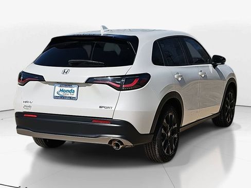 Used 2024 Honda HR-V Sport image 8