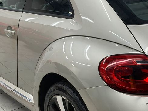 Used 2012 Volkswagen Beetle 2.5 FWD image 12