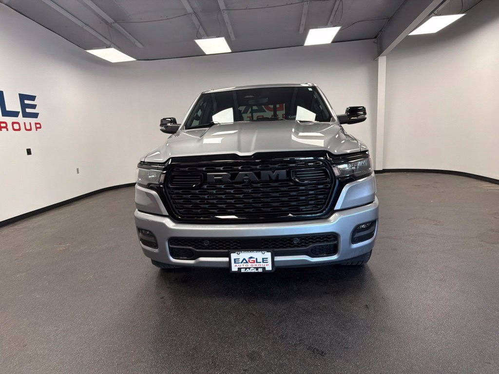 Used 2025 RAM 1500 Big Horn AWD/4WD image 3