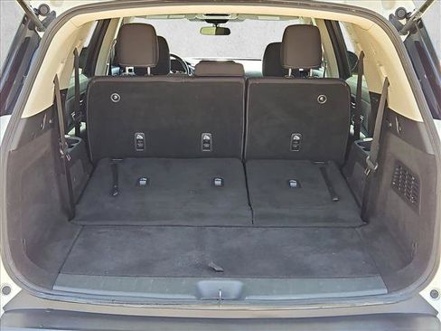 Used 2024 Nissan Pathfinder SV FWD image 6