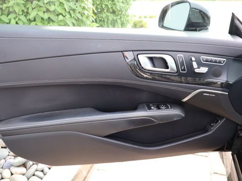 Used 2019 Mercedes-Benz SL 550 image 15