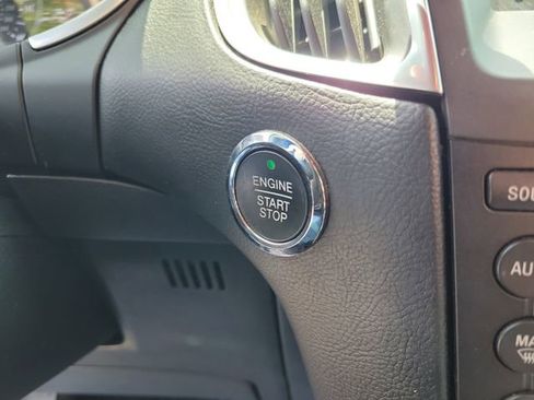 Used 2016 Ford Edge Titanium w/ Technology Package FWD image 24
