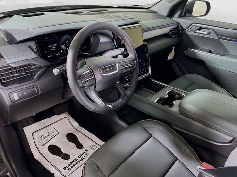 New 2026 GMC Acadia AT4 w/ Luxury Package AWD/4WD image 9