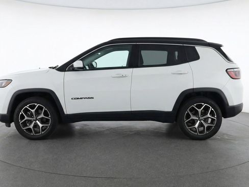 Used 2025 Jeep Compass Limited AWD/4WD image 5