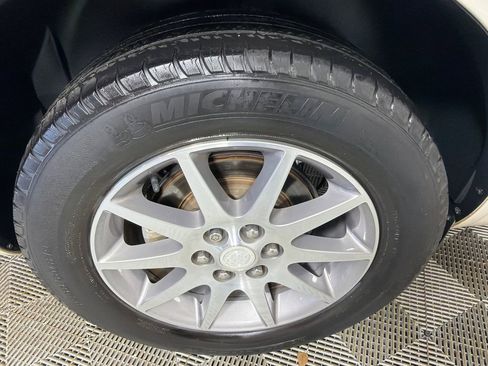 Used 2014 Buick Enclave Leather image 19