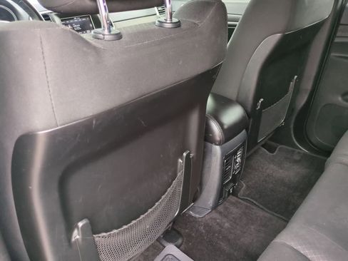 Used 2018 Jeep Grand Cherokee Laredo AWD/4WD image 18