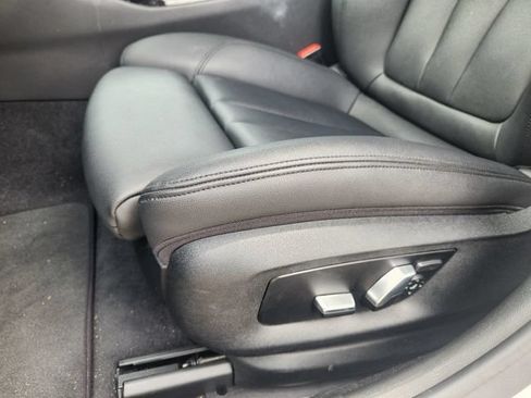 Used 2020 BMW 530i w/ Convenience Package RWD image 23
