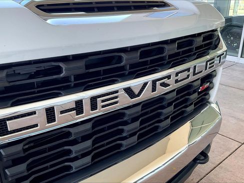 Used 2022 Chevrolet Silverado 2500 LT w/ Convenience Package image 31