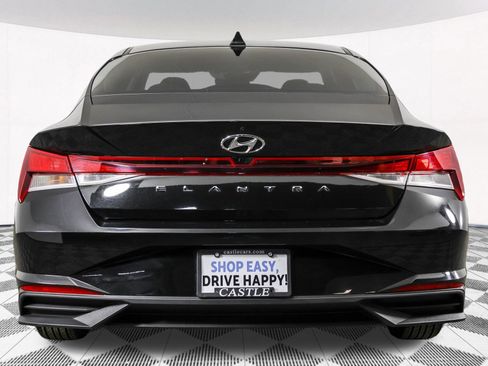 Used 2021 Hyundai Elantra SEL FWD image 16