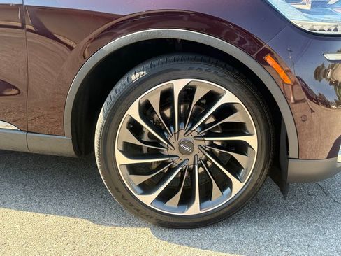 Used 2023 Lincoln Aviator Reserve w/ Equipment Group 201A image 12