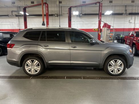 Used 2019 Volkswagen Atlas SE image 37