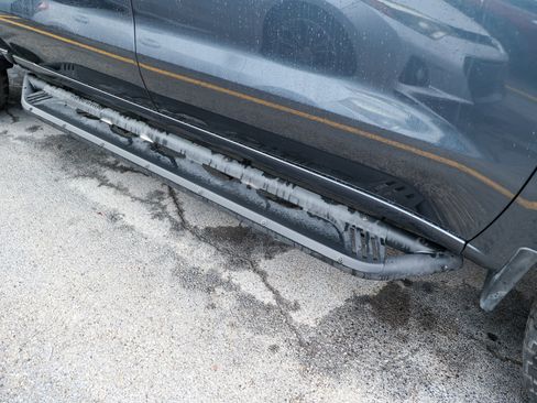 Used 2021 Chevrolet Silverado 1500 LT Trail Boss w/ Bed Protection Package AWD/4WD image 12