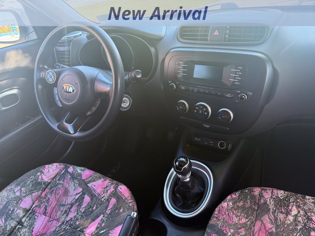 Used 2016 Kia Soul FWD image 3