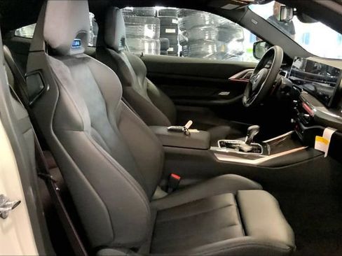Used 2026 BMW M4 Competition w/ Executive Package RWD image 7
