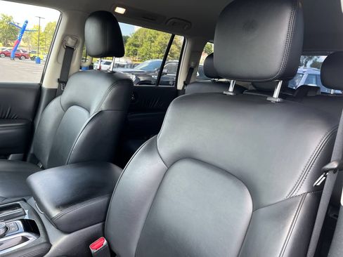 Used 2024 Nissan Armada SV AWD/4WD image 12