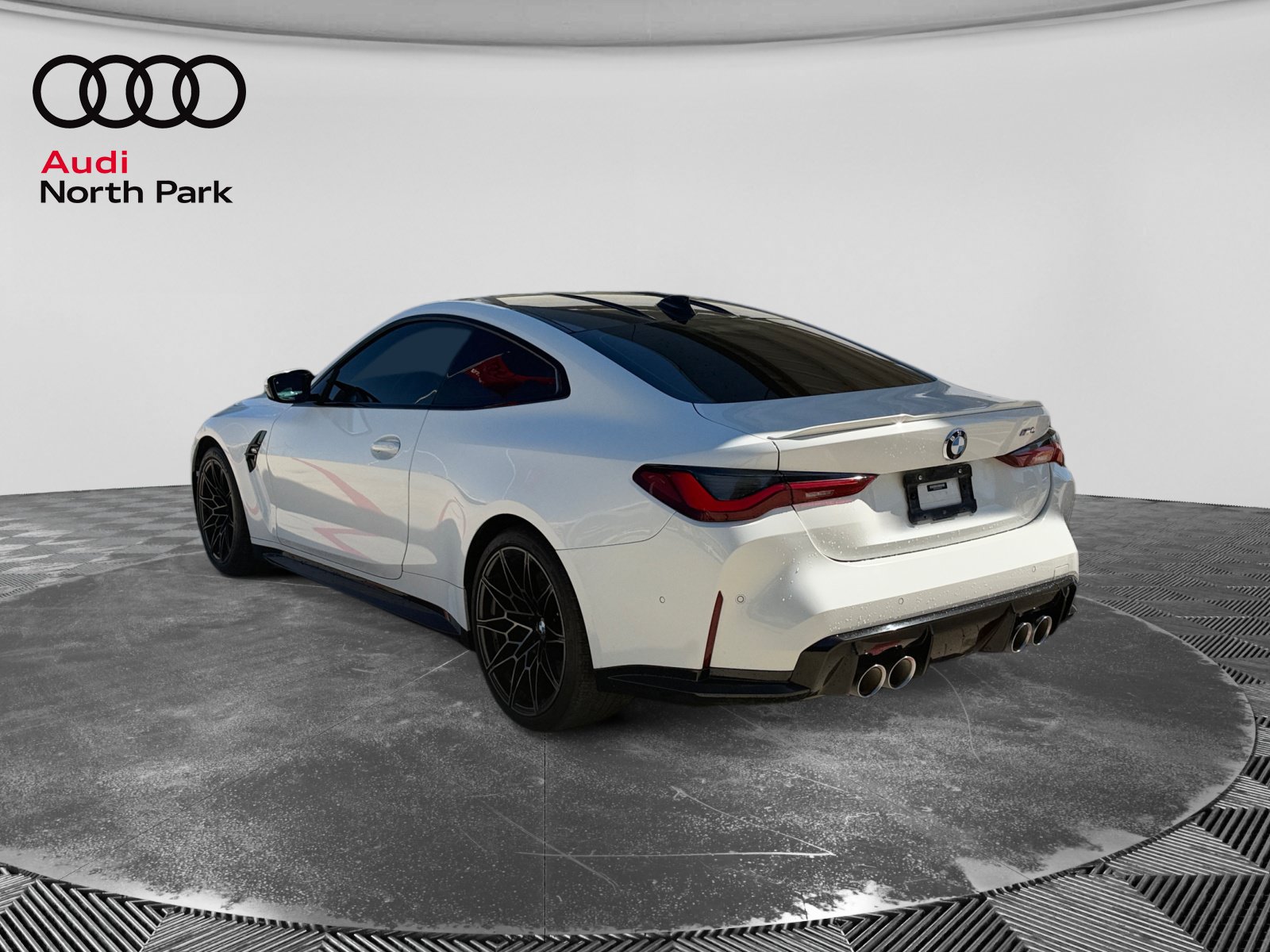 Used 2022 BMW M4 Coupe w/ M Driver's Package RWD image 3