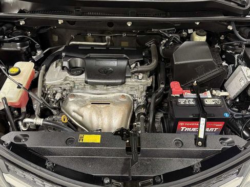 Used 2014 Toyota RAV4 LE AWD/4WD image 29