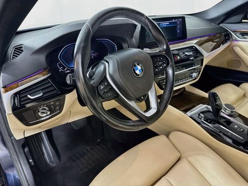 Used 2020 BMW 530i xDrive w/ Convenience Package AWD/4WD image 5