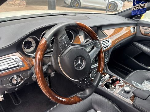 Used 2012 Mercedes-Benz CLS 550 4MATIC image 6