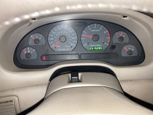 Used 2001 Ford Mustang GT RWD image 25