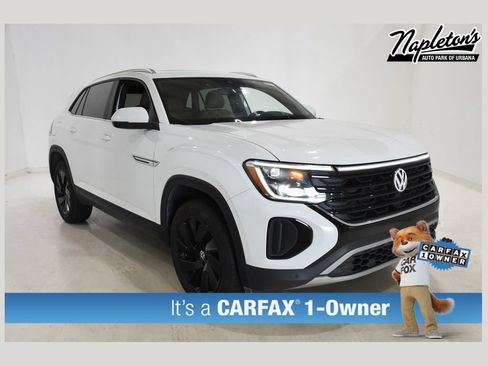 Used 2025 Volkswagen Atlas Cross Sport SE FWD image 1