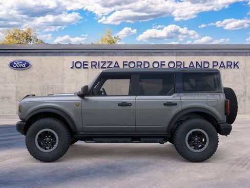New 2026 Ford Bronco Badlands AWD/4WD image 3