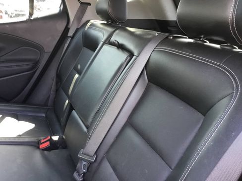Used 2023 GMC Terrain SLT AWD/4WD image 22