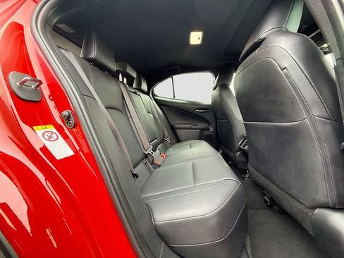 Used 2019 Lexus UX 200 w/ Premium Package FWD image 32