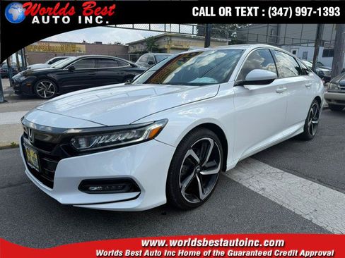 Used 2018 Honda Accord Sport image 3