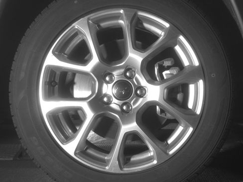 Used 2025 Jeep Compass Limited image 13