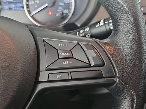 Certified 2023 Nissan Kicks S FWD image 17
