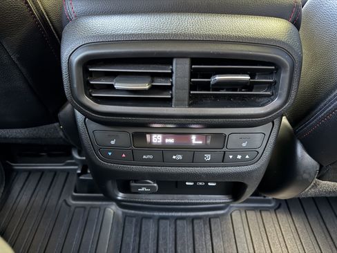 Used 2024 Honda Ridgeline Black Edition image 34