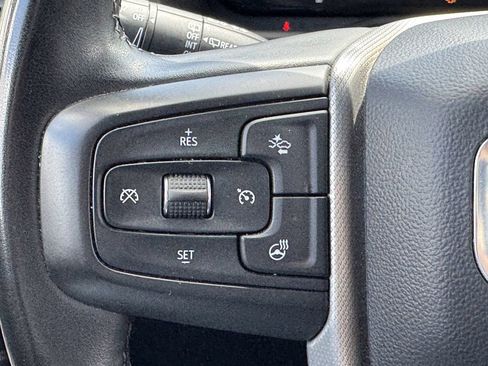 Used 2024 GMC Yukon Denali RWD image 18