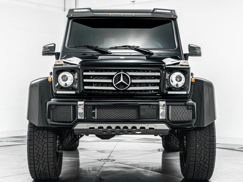 Used 2018 Mercedes-Benz G 550 Squared image 4