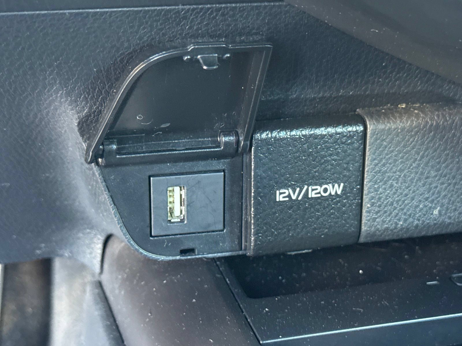 Used 2024 Toyota Camry XSE w/ Navigation Package FWD image 34