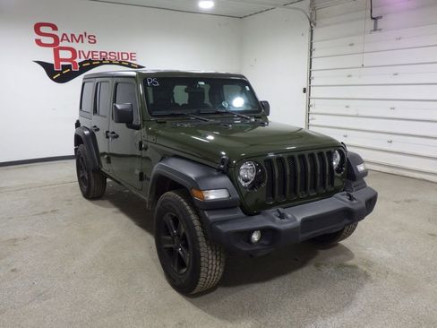 Used 2021 Jeep Wrangler Unlimited Sport image 7