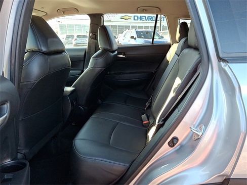 Used 2024 Toyota Corolla Cross XLE image 10
