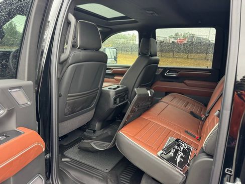 New 2026 GMC Sierra 2500 Denali Ultimate image 24