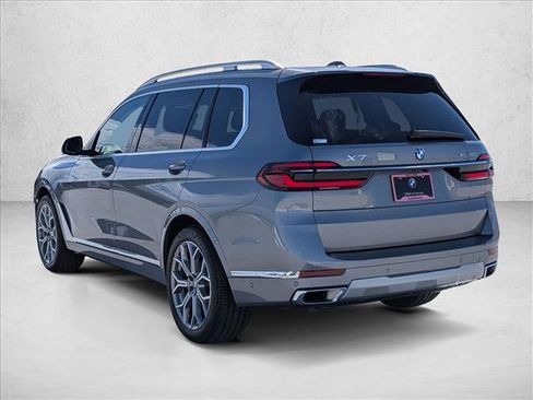 Used 2026 BMW X7 xDrive40i image 8