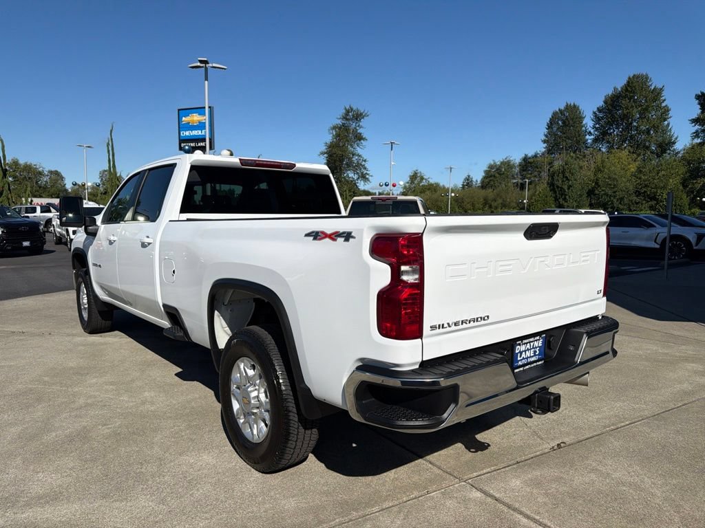 Used 2026 Chevrolet Silverado 3500 LT AWD/4WD image 3