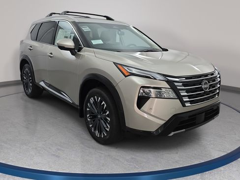 New 2026 Nissan Rogue Platinum AWD/4WD image 3