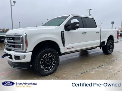 Used 2023 Ford F250 Platinum image 1